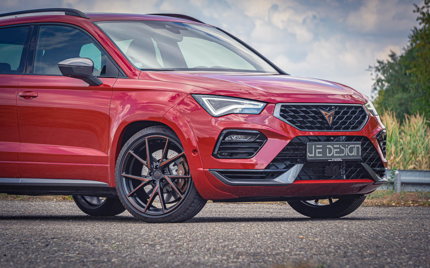 SHOWCAR: Cupra Ateca 5FP fl. WIDEBODY Magic Black Rubí (EN)