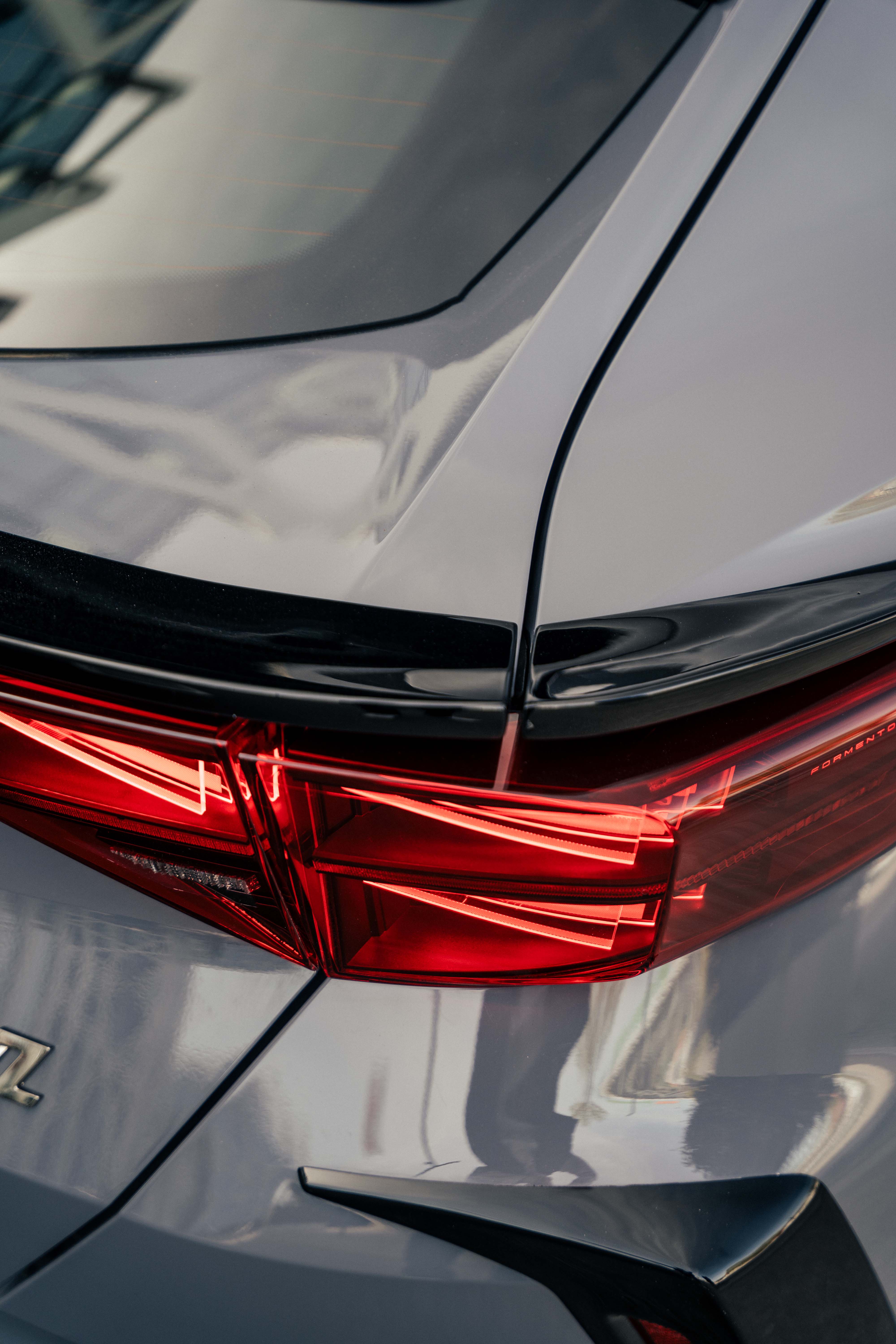 JE DESIGN Cupra Formentor Heckdeckel-Spoilerlippe