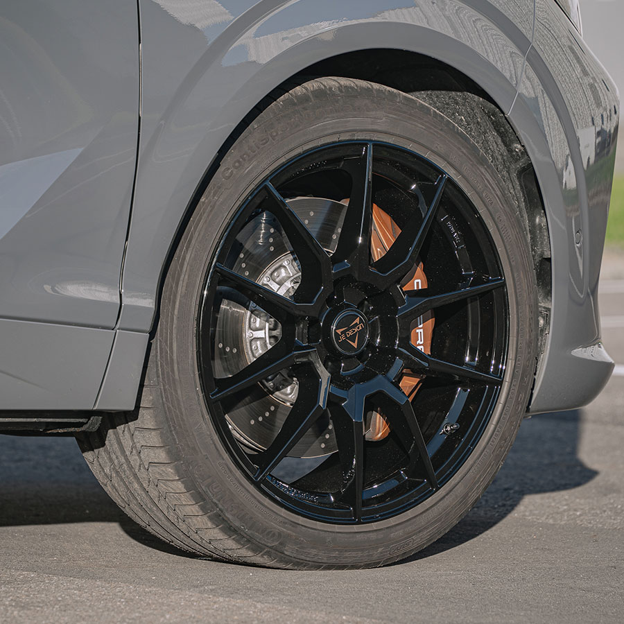 20 Zoll Performance Felge schwarz glanz auf Cupra Terramar