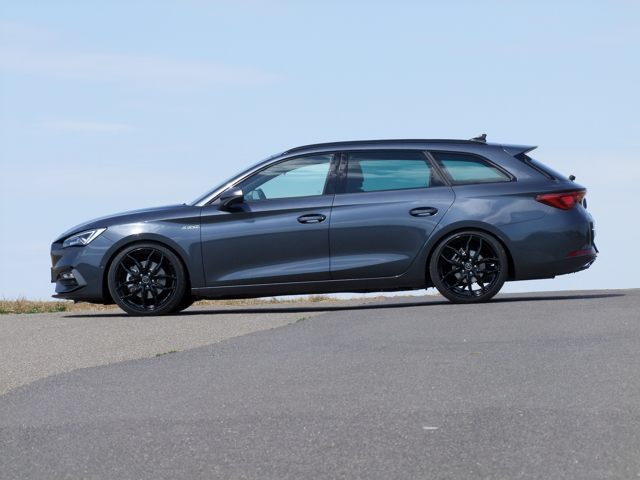 JE DESIGN Seat Leon KL ST 19 Zoll Felgen Und Tieferelgung 03