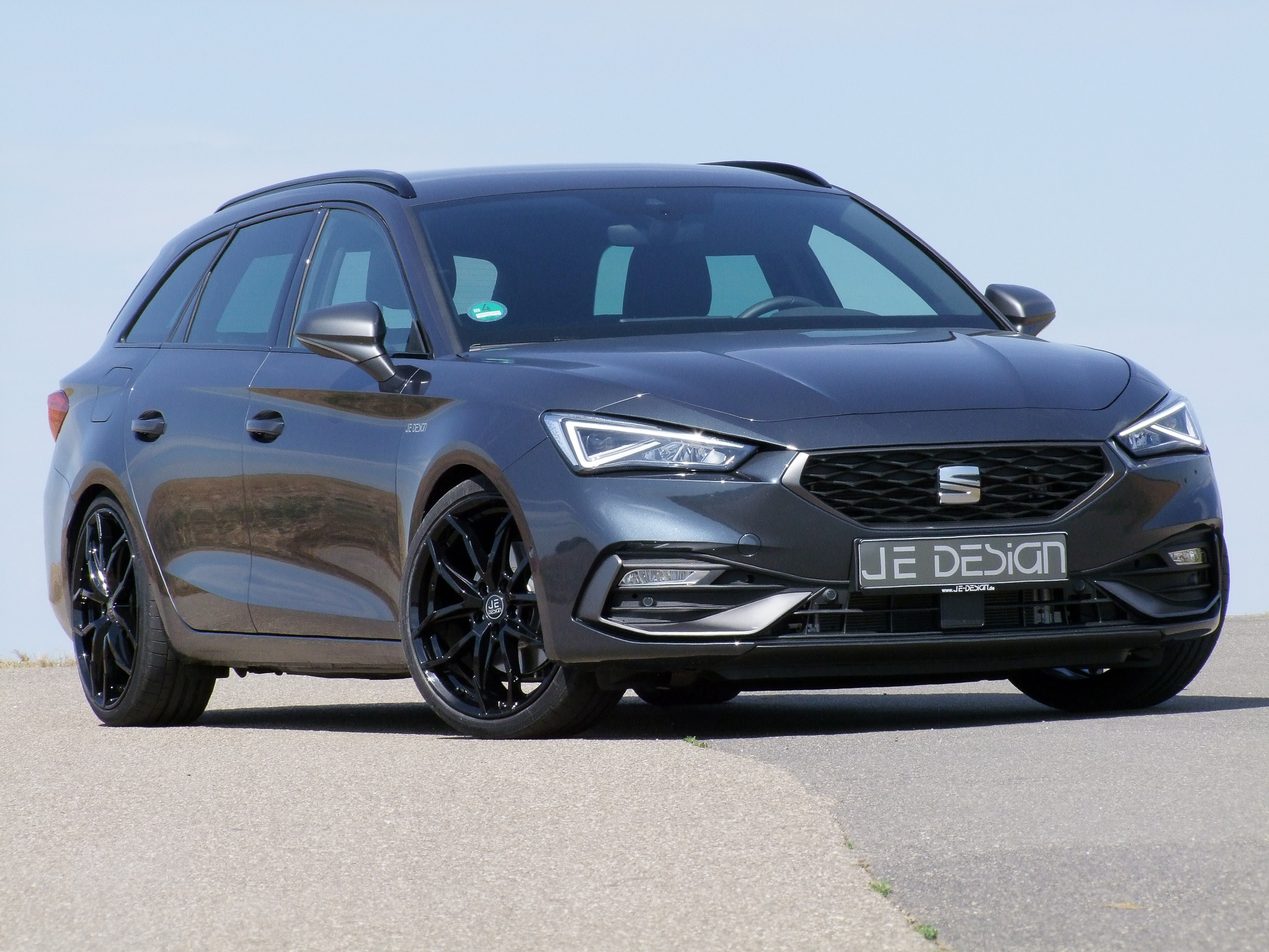 JE DESIGN Seat Leon KL ST 19 Zoll Felgen Und Tieferelgung 06