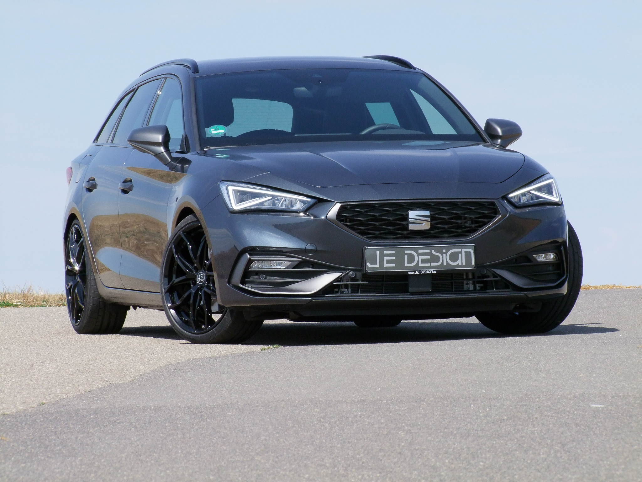 JE DESIGN Seat Leon KL ST 19 Zoll Felgen Und Tieferelgung 07
