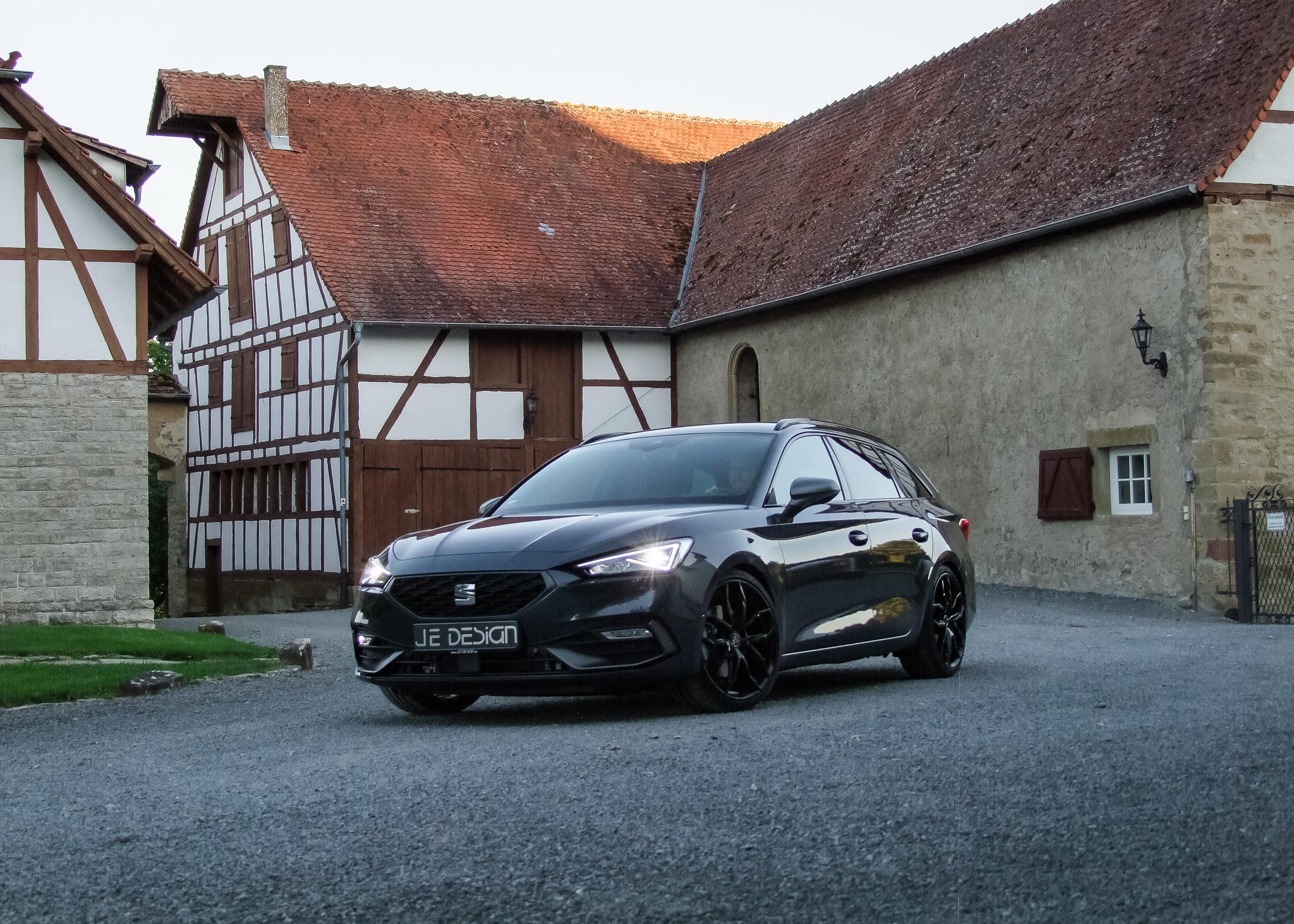 JE DESIGN Seat Leon KL ST Schloss 19 Zoll Felgen Und Tieferlegung 08