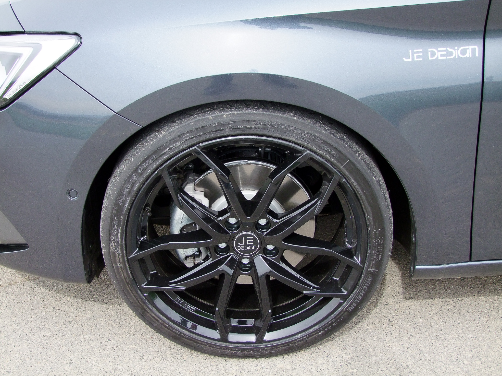 JE DESIGN Lucca Felge In 19 Zoll Auf Seat Leon KL FR 01