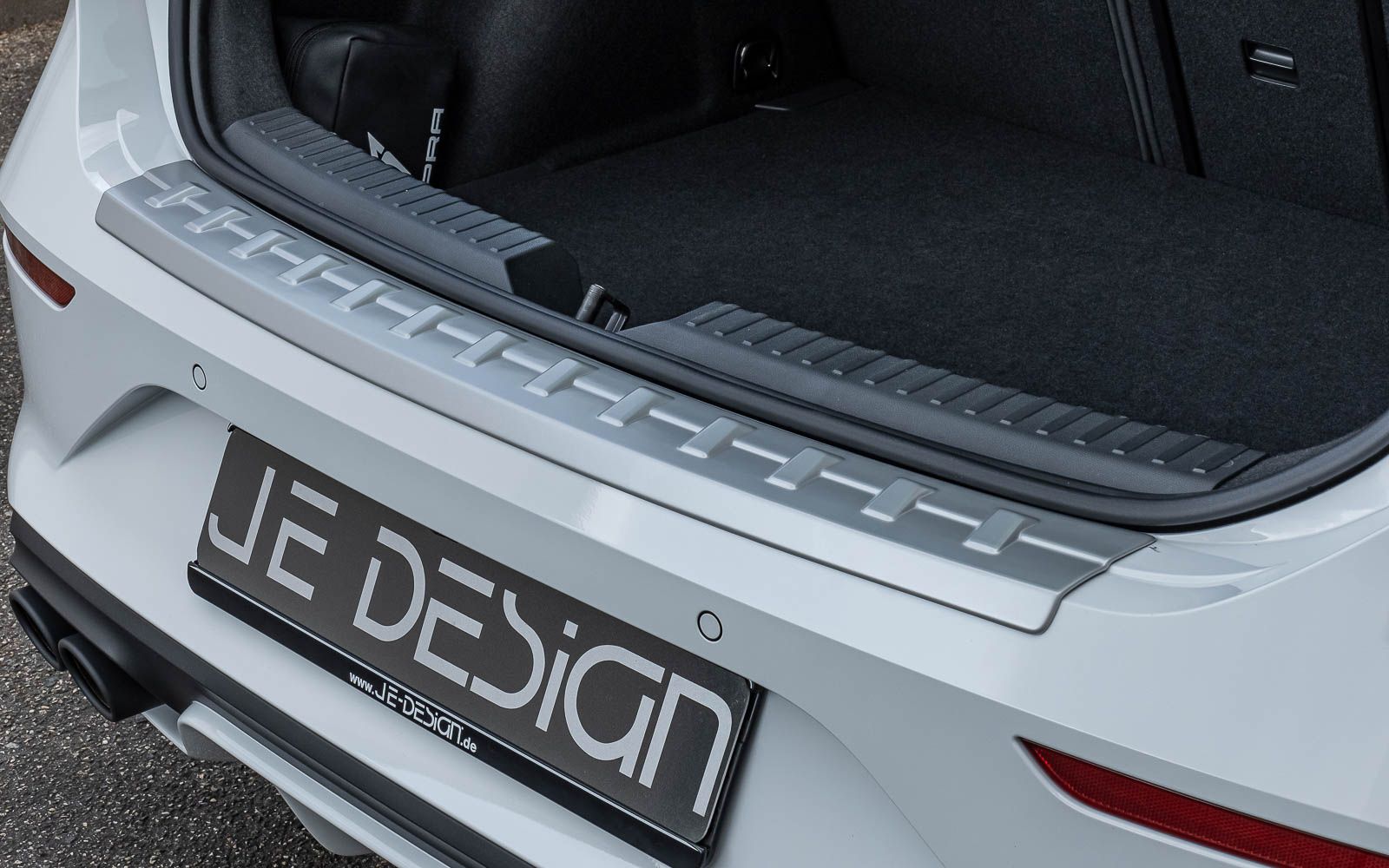 Ladekantenschutz silber Cupra Leon KL
