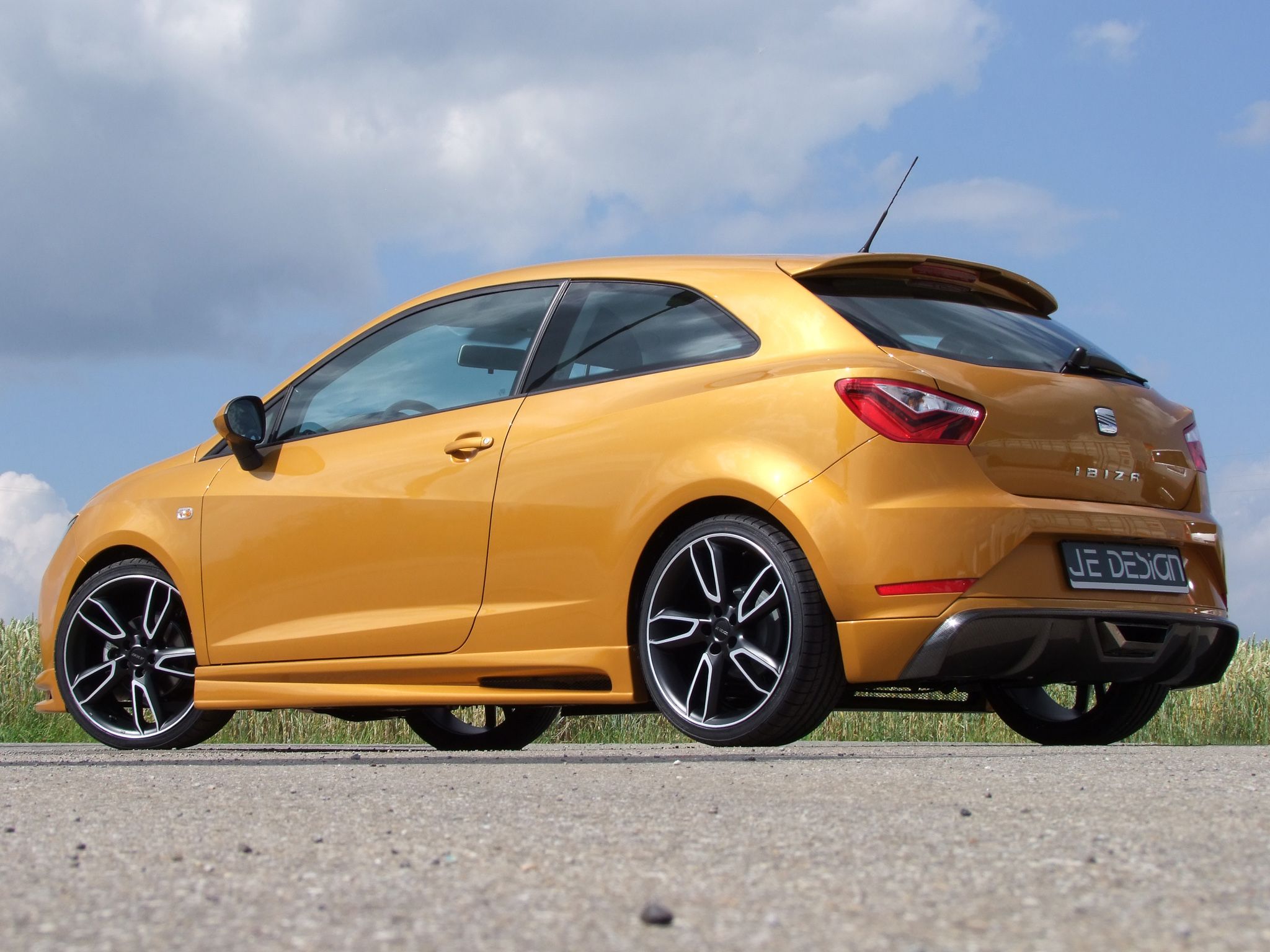 JE DESIGN Seat Ibiza 6 J SC Facelift Nicht FR Gold 03