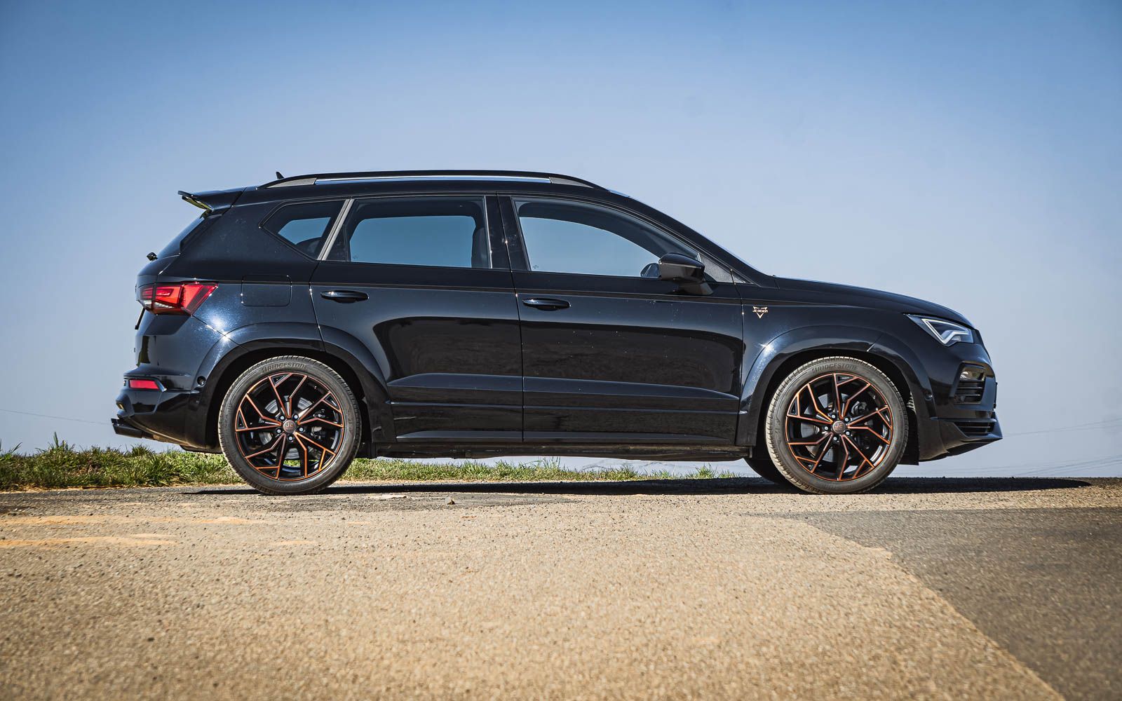 SHOWCAR: Cupra Ateca 5FP fl. WIDEBODY Magic Black Rubí (EN)