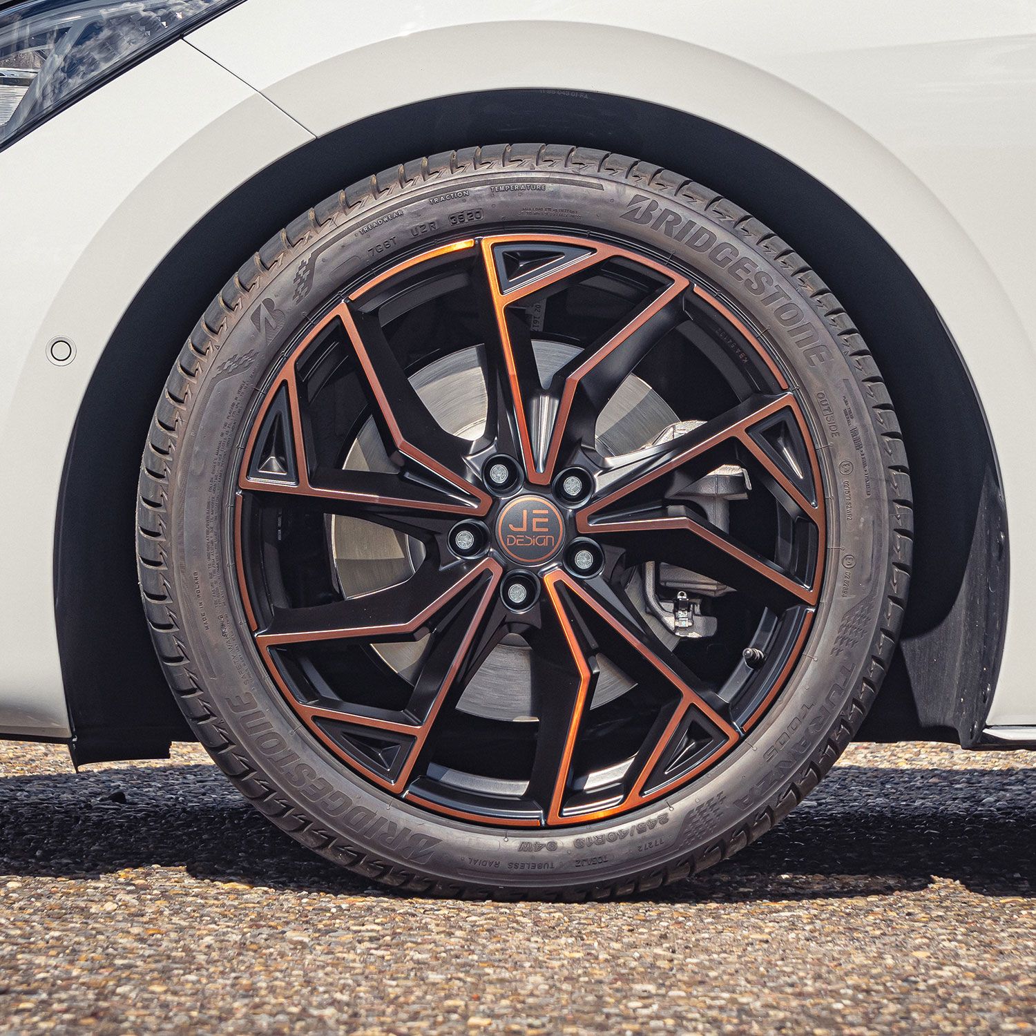 JE DESIGN Cupra Born Rubi Copper-R 19 inch alloy wheels