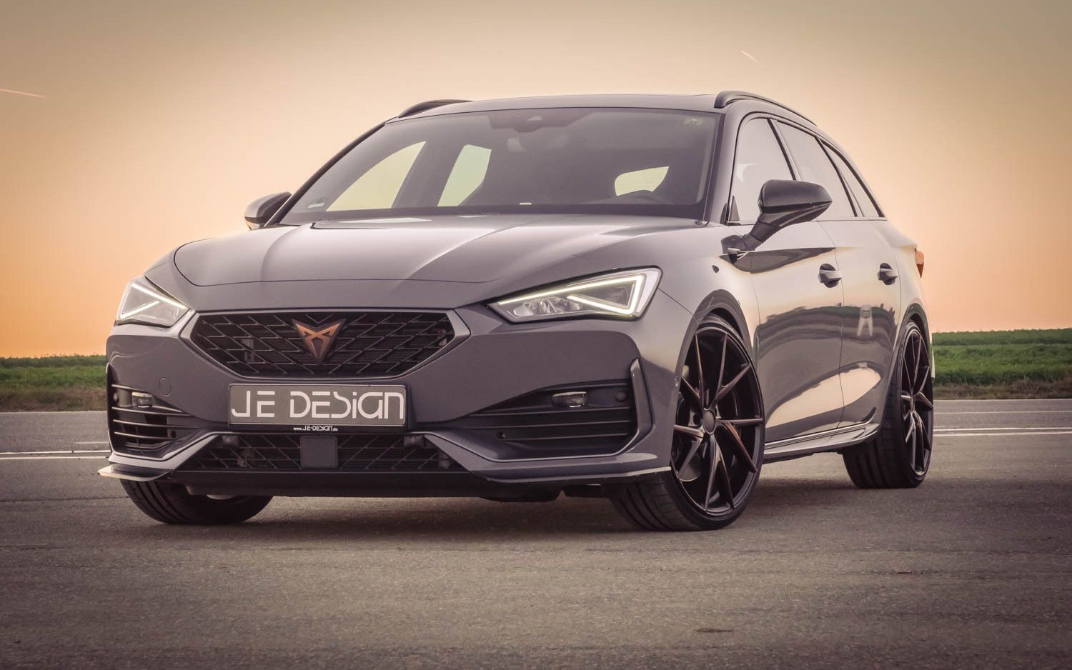 JE DESIGN GmbH - Der neue Cupra Leon Sportstourer Hybrid