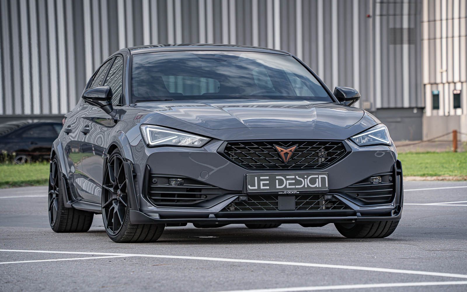 Frontspoiler-Lippe dreiteilig und verstellbar für Cupra Leon KL Hatchback