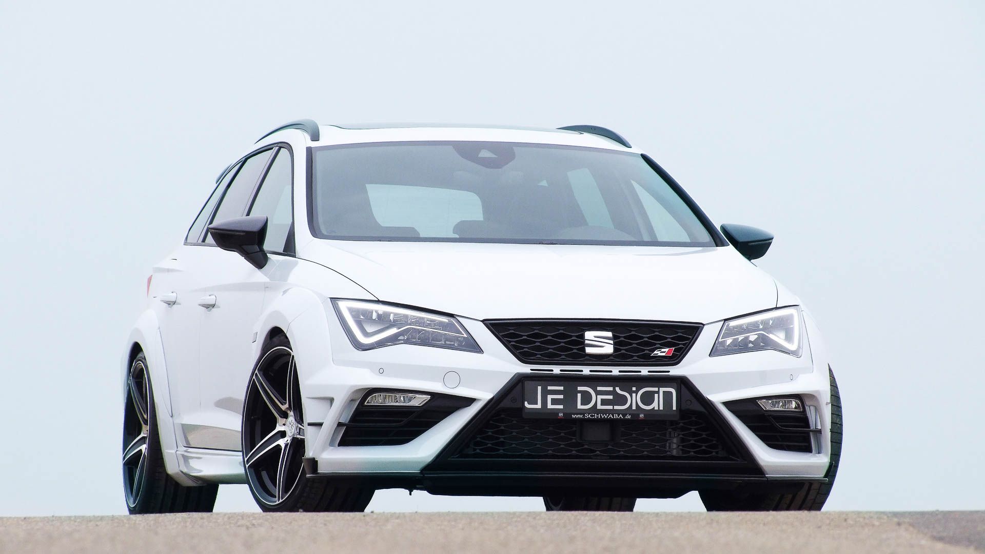 NEWS: Cupra Leon Breitbau-Kit ist nun auch für den Hatchback (5-türer)  verfügbar